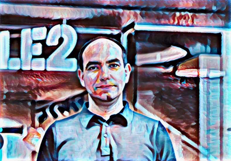 AS Delfi Meedia juhatuse liige Argo Virkebau peitis alasti laste piltide eest, kuid eitab oma süüd!